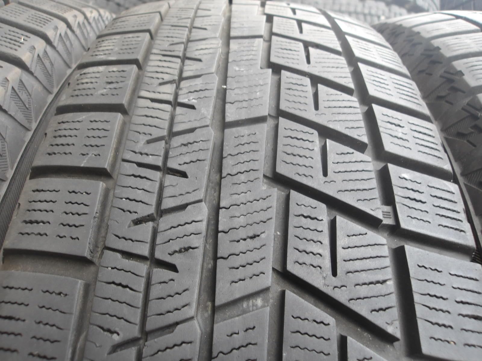 Amazon.co.jp: P797-6 195/65R16 冬4本セット スタッドレス 92Q 195/65